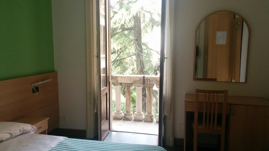 Adam'S House Hostel Milan Exterior photo