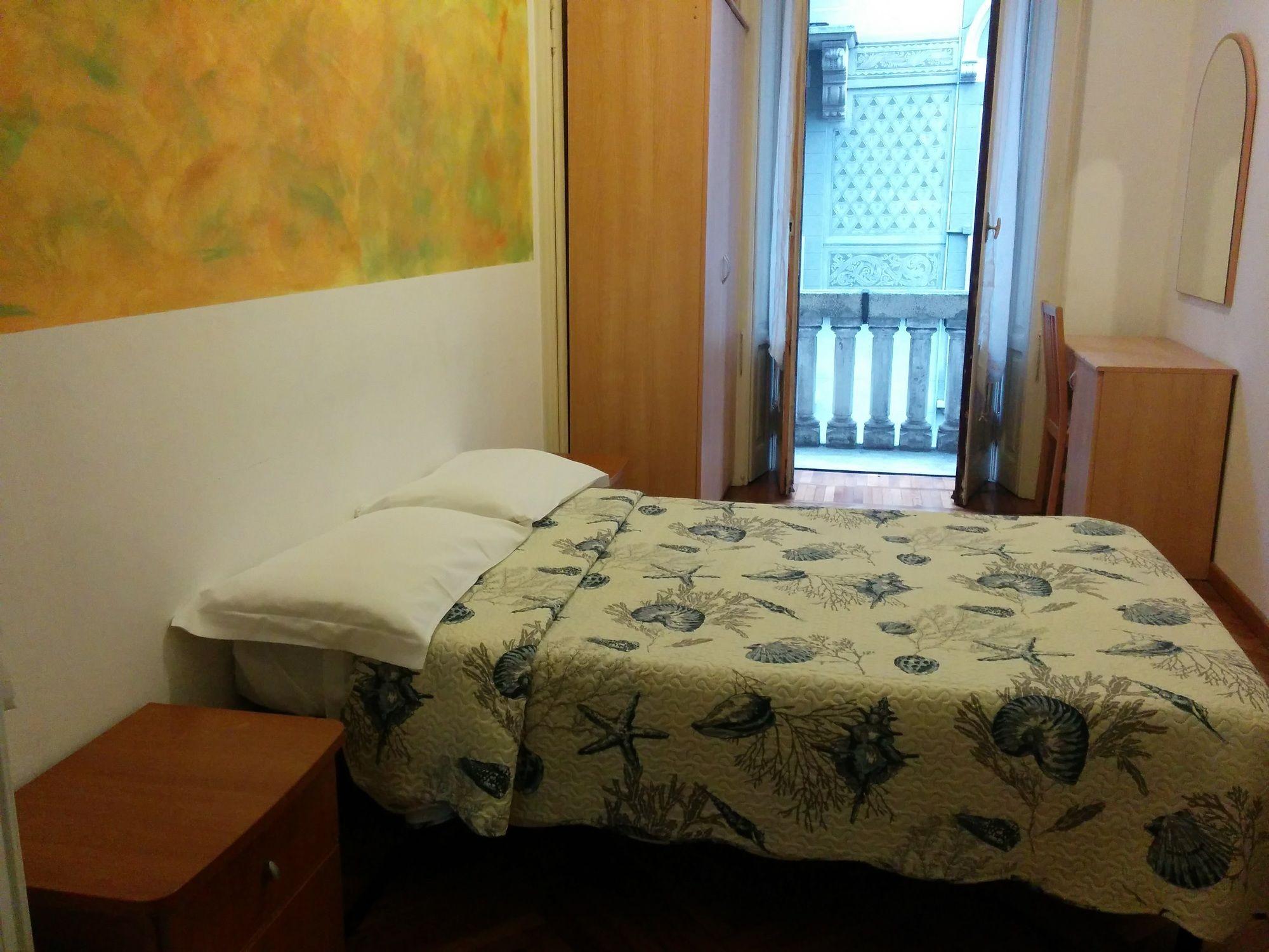 Adam'S House Hostel Milan Exterior photo